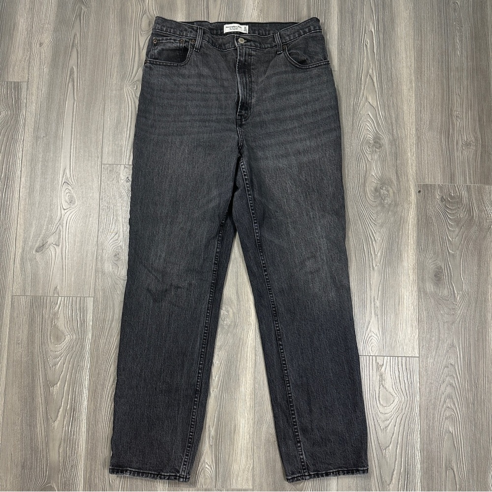 Abercrombie & Fitch Women's Straight Leg Jeans — Black Wash